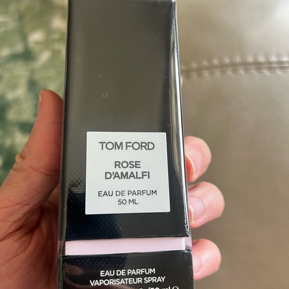 Tom Ford Rose D'Amalfi Eau de Parfum - Black and White